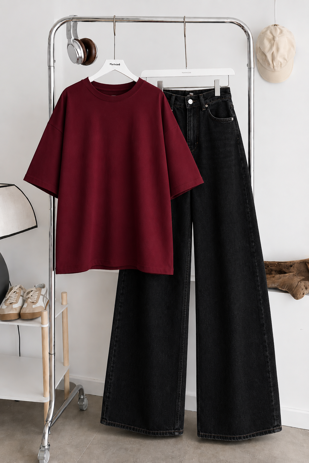 (DUO PACK) MAROON BAGGY TEE WITH JET BLACK WIDE LEG JEANS.